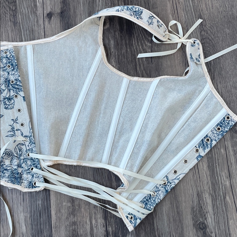 Blue and White Floral Corset Bodice Renaissance Faire Costume Size Medium - Picture 13 of 14